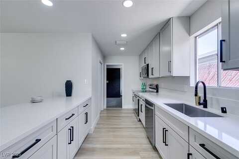 Balzar, LAS VEGAS, NV 89108