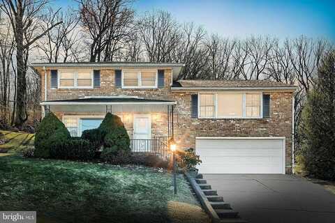 Norman, YORK, PA 17406