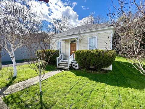 4Th, THE DALLES, OR 97058