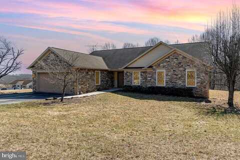 Deer, FAWN GROVE, PA 17321