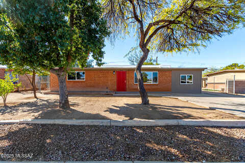 27Th, TUCSON, AZ 85711
