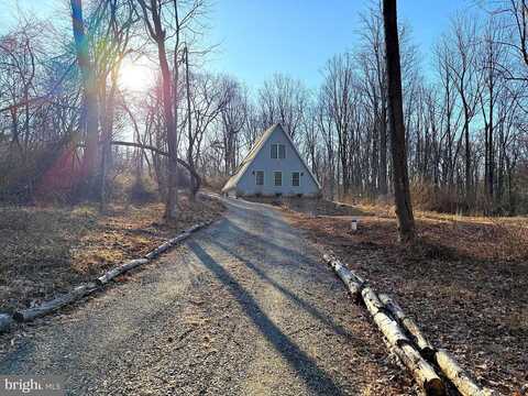 Hallman, DOUGLASSVILLE, PA 19518