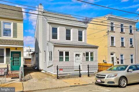 Conarroe, PHILADELPHIA, PA 19128