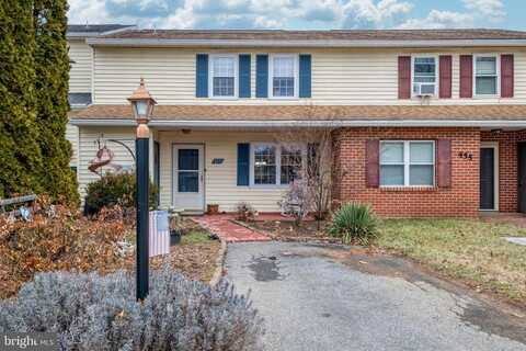 Crosswinds, LITITZ, PA 17543