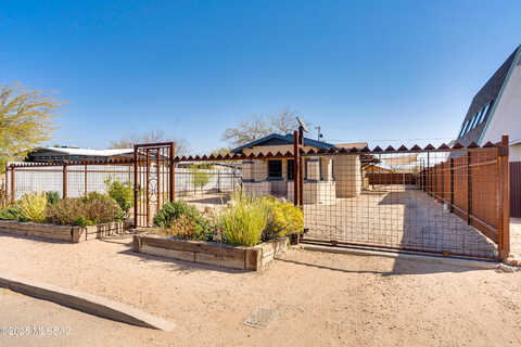 Star, TUCSON, AZ 85719