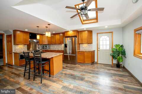 Babylon, HORSHAM, PA 19044