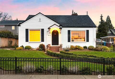 Avenue F, SNOHOMISH, WA 98290