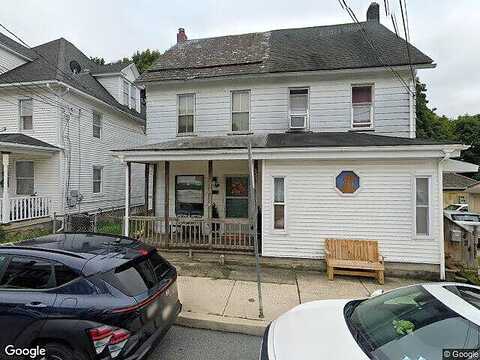 William, PEN ARGYL, PA 18072