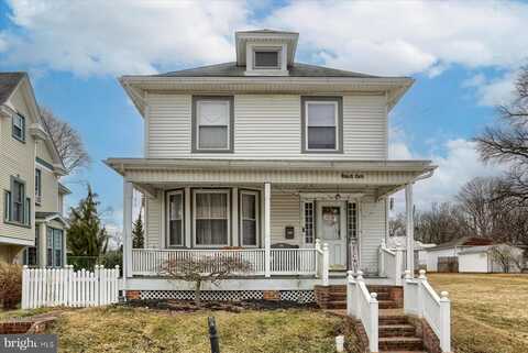 Chestnut, LEBANON, PA 17042