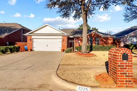Mulholland, DENTON, TX 76210