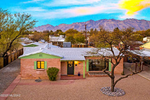 Linden, TUCSON, AZ 85716