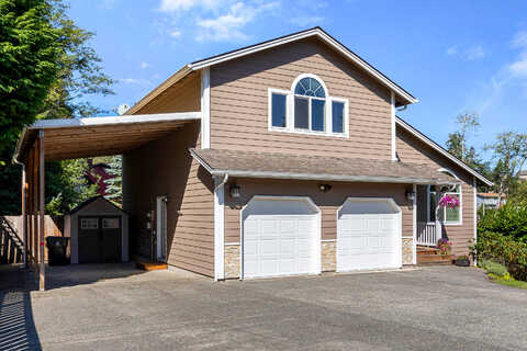 Ash, NORTH BEND, OR 97459