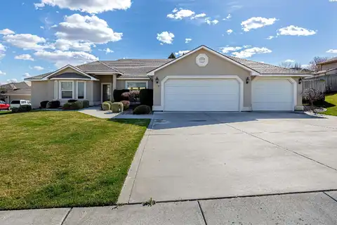 Bear, RICHLAND, WA 99352