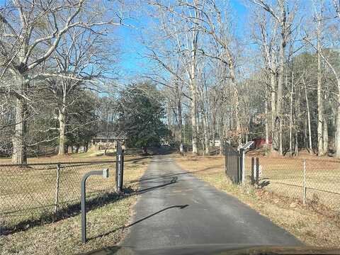 Shields, STOCKBRIDGE, GA 30281