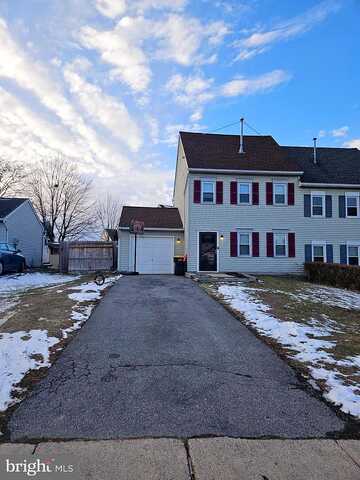 Adams, WOMELSDORF, PA 19567