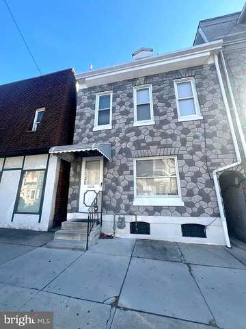 11Th, READING, PA 19601