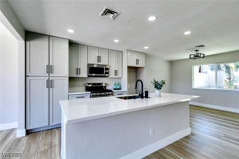 Burnham, LAS VEGAS, NV 89104