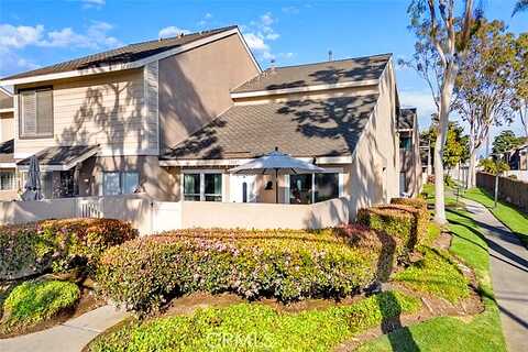Sloop, HUNTINGTON BEACH, CA 92648