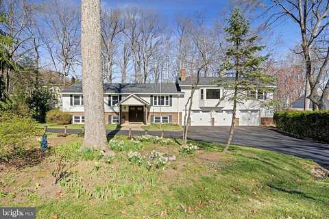 Cabin, TRIANGLE, VA 22172