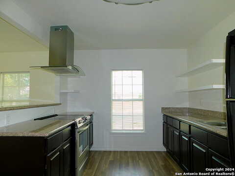 Chavaneaux, SAN ANTONIO, TX 78214