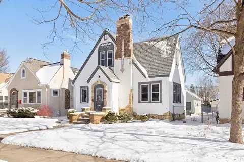 Arona, SAINT PAUL, MN 55108