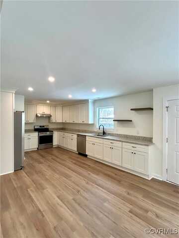 Salton, CHESAPEAKE, VA 23325