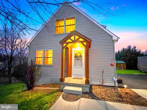 Waterway, OXFORD, PA 19363