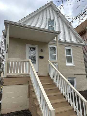 Hayes, MILWAUKEE, WI 53215
