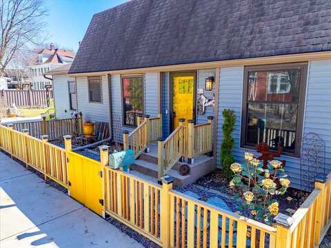 Garfield, JANESVILLE, WI 53545