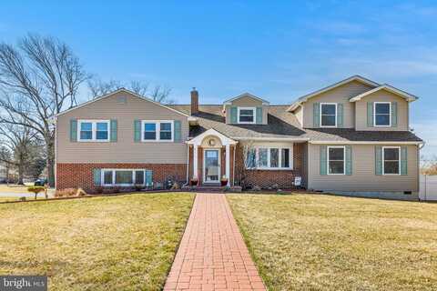 Ardway, BLUE BELL, PA 19422