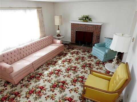 Lynnhurst, BETHLEHEM, PA 18017
