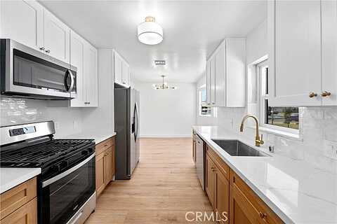 Mirada, SAN BERNARDINO, CA 92404