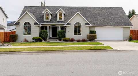 Brandi, WENATCHEE, WA 98801