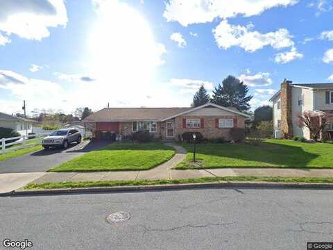 10Th, WHITEHALL, PA 18052