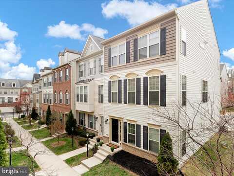 Vista Knoll, OCCOQUAN, VA 22125