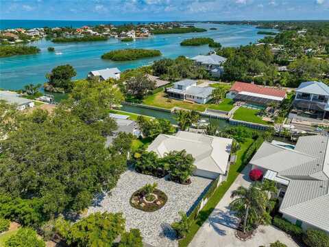 Ramblin Rose, NOKOMIS, FL 34275