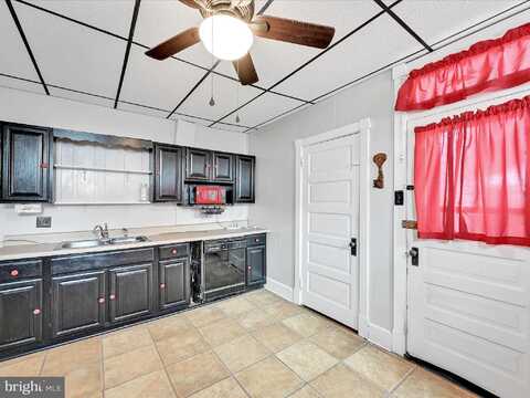 Willow, ELIZABETHTOWN, PA 17022