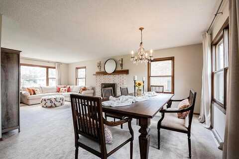 Mamie, SAINT PAUL, MN 55119