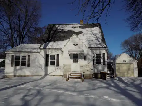 Belle Vue, FAIRMONT, MN 56031