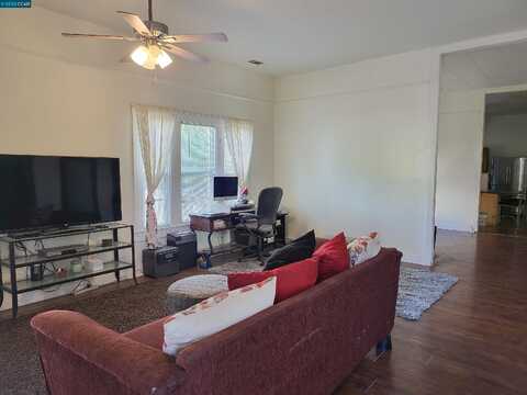 Acacia, STOCKTON, CA 95202