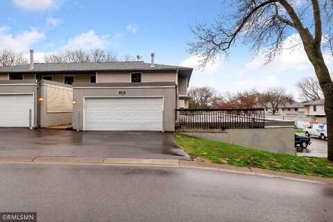 Trailwood, HOPKINS, MN 55343