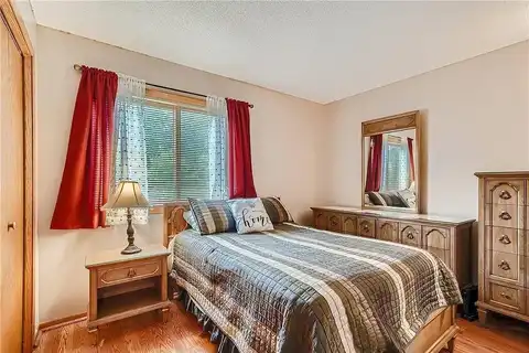 Robinson, MINNEAPOLIS, MN 55433