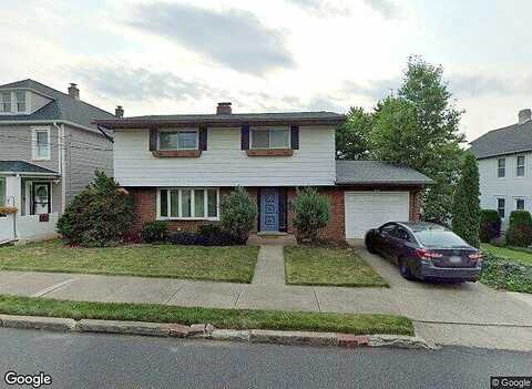 1St, HELLERTOWN, PA 18055