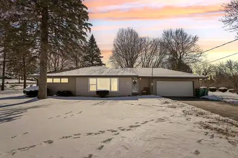 Donges Bay, GERMANTOWN, WI 53022