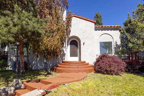High, KLAMATH FALLS, OR 97601