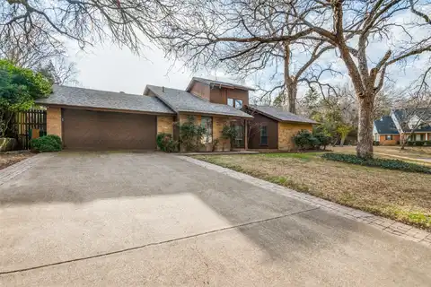 Cherlynne, CEDAR HILL, TX 75104