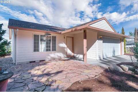Queens, CRESWELL, OR 97426