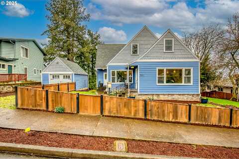 Pine, PORTLAND, OR 97215