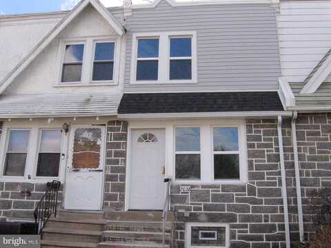 Veronica, UPPER DARBY, PA 19082