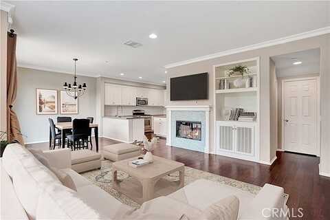 Simmons, MOORPARK, CA 93021